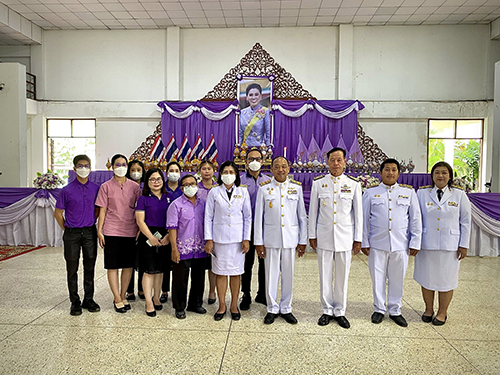 เข้าร่วมพิธีในวันเฉลิมพระชนมพรรษา สมเด็จพระนางเจ้าสุทิดา พัชรสุธาพิมลลักษณ พระบรมราชินี